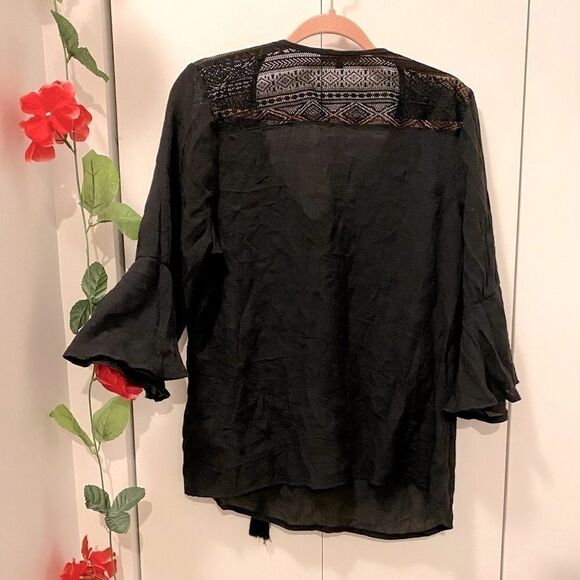 𝅺🌷 San Francisco🌷 Ruffle Flare Sleeve Coverup Top - Picture 4 of 5